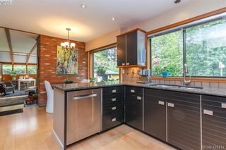 Photo 12: 839 Wavecrest Pl in VICTORIA: SE Broadmead House for sale (Saanich East)  : MLS®# 838161
