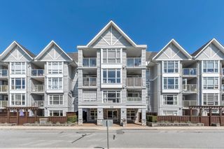 Main Photo: 304 3142 ST JOHNS Street in Port Moody: Port Moody Centre Condo for sale : MLS®# R2873625