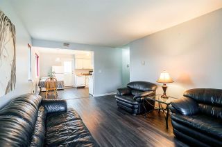 Photo 2: 6 25 GARDEN Drive in Vancouver: Hastings Condo for sale (Vancouver East)  : MLS®# R2330579