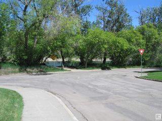 Photo 2: 10148 87 Street in Edmonton: Zone 13 House for sale : MLS®# E4284295