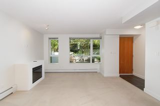 Photo 11: 167 W 2nd Street in North Vancouver: Lower Lonsdale Townhouse for sale : MLS®# R2214867
