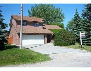 Photo 1: 951 MCIVOR Avenue in Winnipeg: North Kildonan Single Family Detached for sale (North East Winnipeg)  : MLS®# 2503741