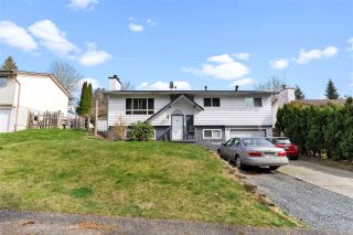 Photo 2: 7902 HERON Street in Mission: Mission BC House for sale : MLS®# R2552934