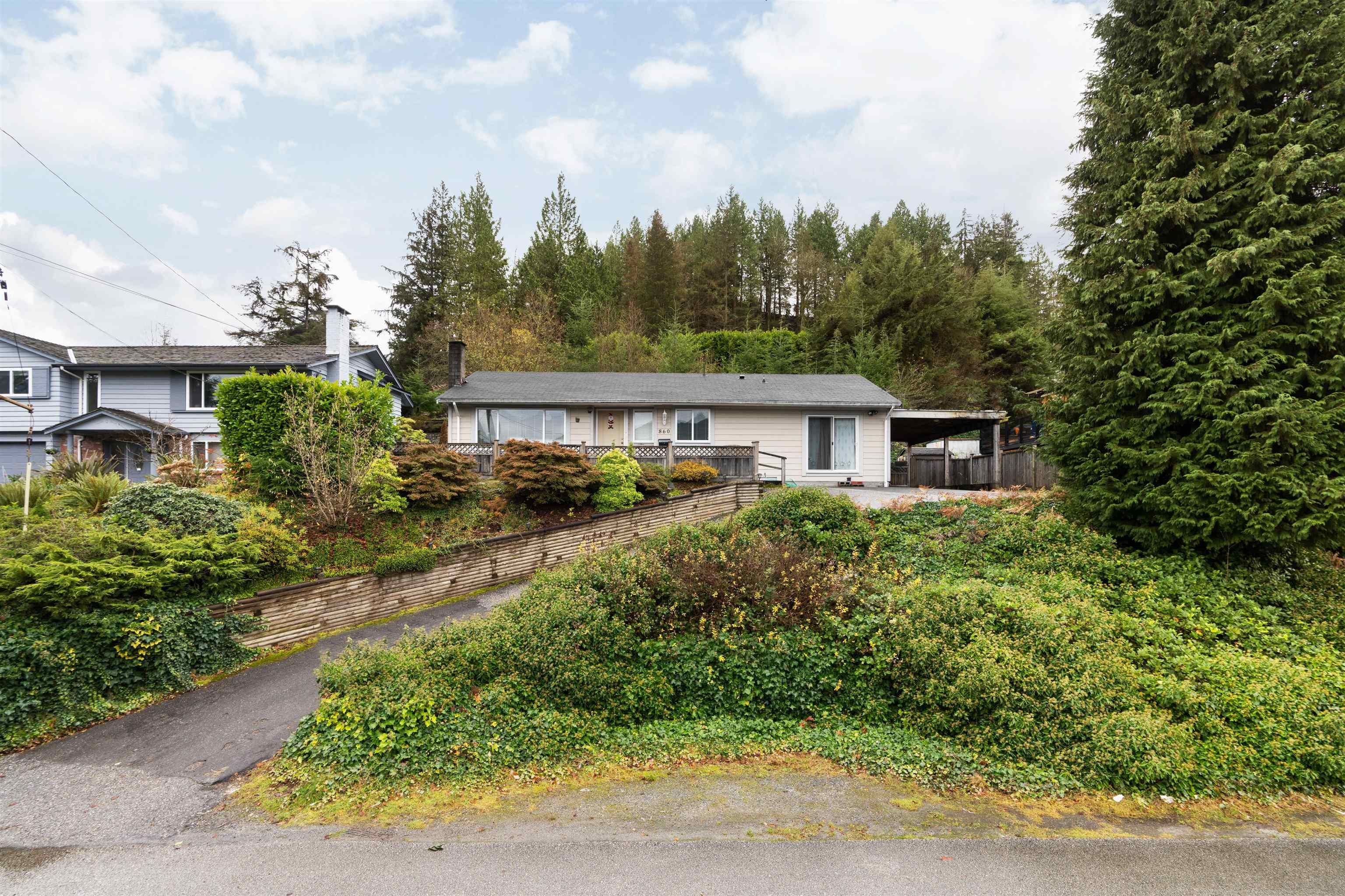 Main Photo: 860 JEFFERSON Avenue in West Vancouver: Sentinel Hill House for sale : MLS®# R2635866