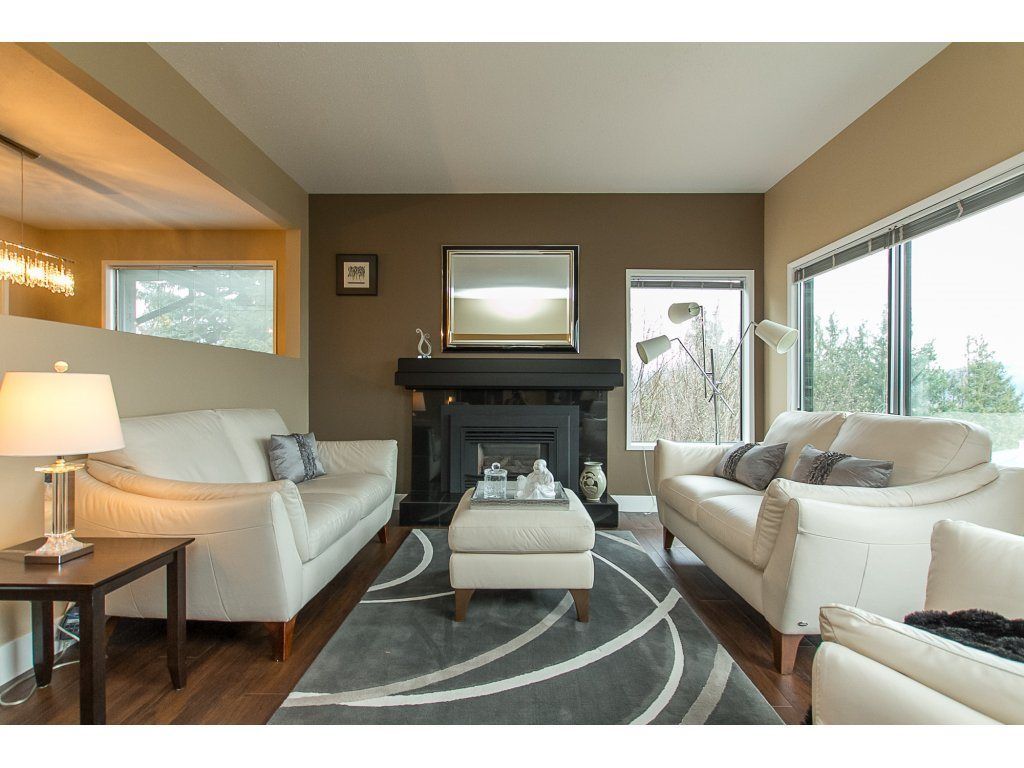 Photo 4: Photos: 35804 SUNRIDGE Place in Abbotsford: Abbotsford East House for sale : MLS®# R2244271