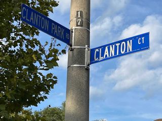 Photo 1: Lower 23 Clanton Court in Toronto: Clanton Park House (Backsplit 5) for lease (Toronto C06)  : MLS®# C5770766
