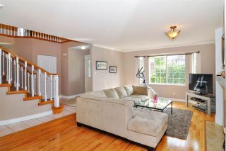 Photo 2: 22100 46A Ave in Langley: Murrayville House for sale : MLS®# R2325574