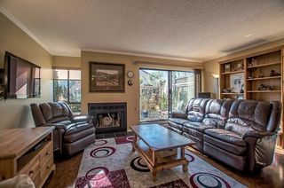 Photo 9: 21 230 W 14TH Street in North Vancouver: Central Lonsdale Townhouse for sale in "CUSTER PLACE" : MLS®# R2159000