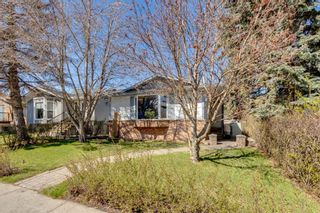 Photo 2: 3929 45 Street SW in Calgary: Glamorgan Detached for sale : MLS®# A1202186