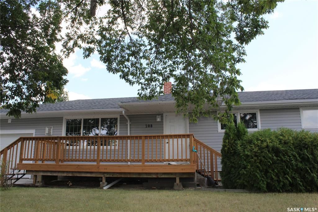 Main Photo: 208 4th Street West in Wilkie: Residential for sale : MLS®# SK907175