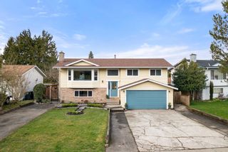 Photo 1: 26879 33A Avenue in Langley: Aldergrove Langley House for sale : MLS®# R2678216