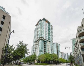 Photo 1: 504 590 NICOLA STREET in Vancouver: Coal Harbour Condo for sale (Vancouver West)  : MLS®# R2278510