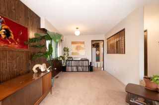 Photo 3: 912 E 28 Avenue in Vancouver: Fraser VE House for sale (Vancouver East)  : MLS®# R2864310