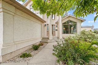 Photo 2: 51 Brentcliffe Drive in Winnipeg: Linden Woods Residential for sale (1M)  : MLS®# 202323954