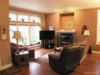 Photo 5: 785 Harrier Way in VICTORIA: La Bear Mountain House for sale (Langford)  : MLS®# 725087