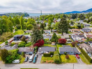 Photo 6: 1181 SILVERWOOD Crescent in North Vancouver: Norgate House for sale : MLS®# R2878428
