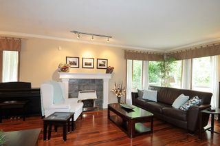 Photo 2: 20832 WICKLUND Avenue in Maple Ridge: Northwest Maple Ridge House for sale : MLS®# R2093654