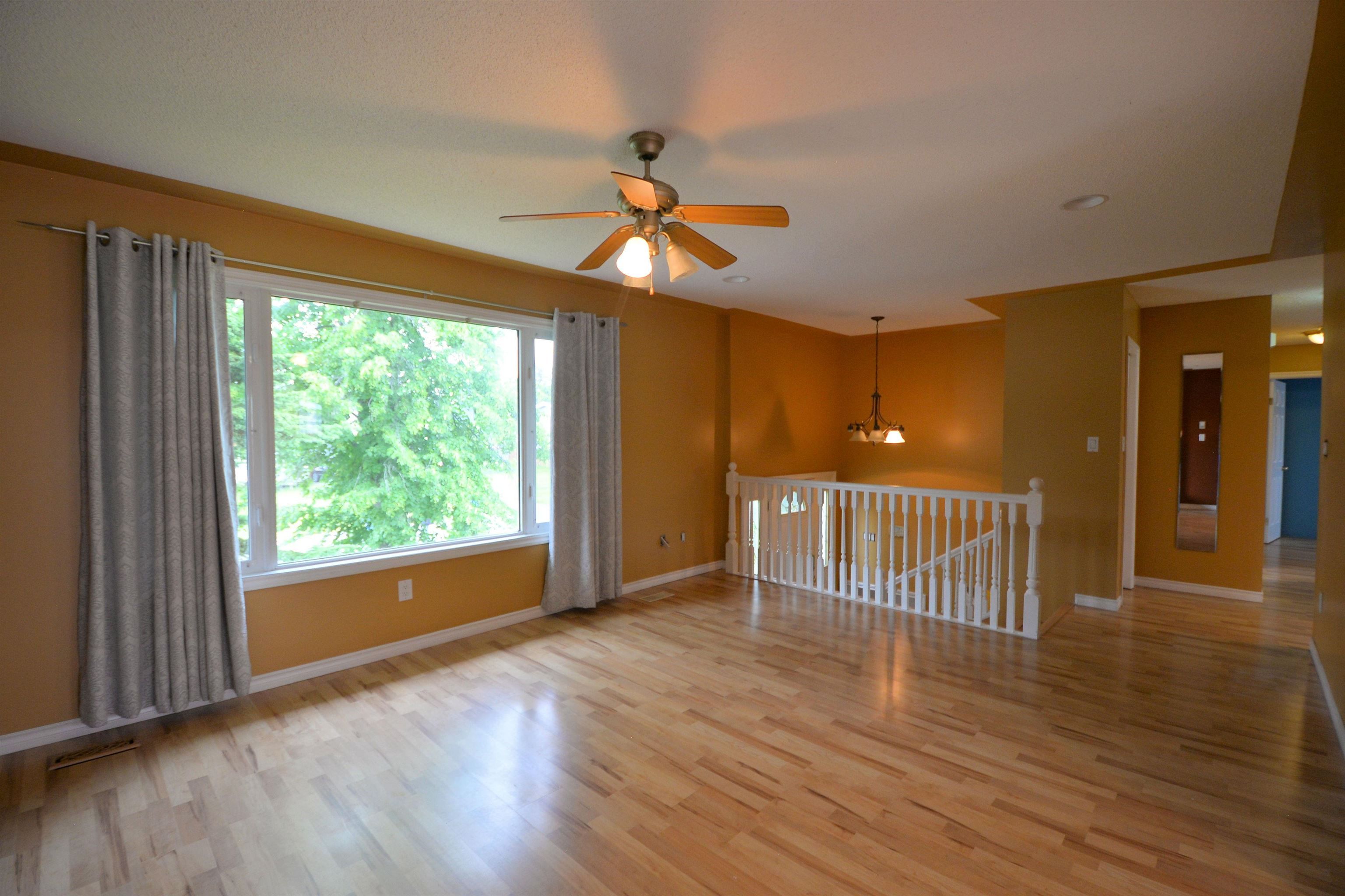 Photo 4: Photos: 4115 GUEST Crescent in Prince George: Pinewood House for sale in "Pinewood" (PG City West)  : MLS®# R2709761