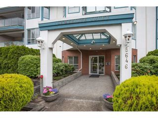 Photo 2: 201 5646 200 Street in Langley: Langley City Condo for sale : MLS®# R2075622