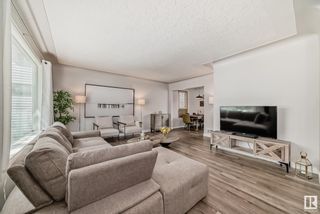 Photo 4: 8732 89 Avenue in Edmonton: Zone 18 House for sale : MLS®# E4393800