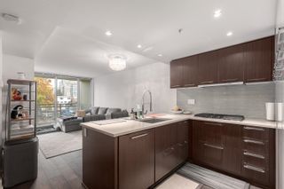 Photo 1: 401 1680 W 4TH Avenue in Vancouver: False Creek Condo for sale in "Mantra" (Vancouver West)  : MLS®# R2832390