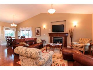 Photo 3: 24 Vermont Close: Olds House for sale : MLS®# C4027121