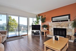 Photo 3: 115 N HOLDOM Avenue in Burnaby: Capitol Hill BN House for sale (Burnaby North)  : MLS®# R2152948