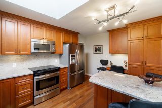 Photo 11: 1111 MADORE Avenue in Coquitlam: Central Coquitlam House for sale in "CENTRAL COQUITLAM" : MLS®# R2722741