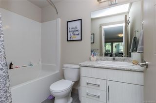 Photo 16: 10 Casey Pl in View Royal: VR Six Mile Row/Townhouse for sale : MLS®# 816038