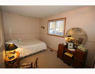 Photo 8: 124 WHITEHORN Crescent NE in CALGARY: Whitehorn Residential Detached Single Family for sale (Calgary)  : MLS®# C3310665