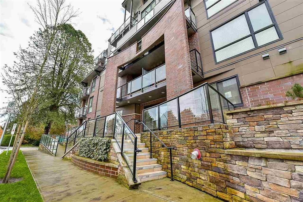 Main Photo: 204 2214 Kelly Avenue in Port Coquitlam: Central Pt Coquitlam Condo for sale : MLS®# R2121281