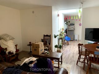 Photo 13: 3rd Flr 821-A Bloor Street W in Toronto: Palmerston-Little Italy House (3-Storey) for lease (Toronto C01)  : MLS®# C6813462