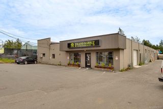 Photo 1: 6829 Veyaness St in Central Saanich: CS Keating Industrial for sale : MLS®# 907817