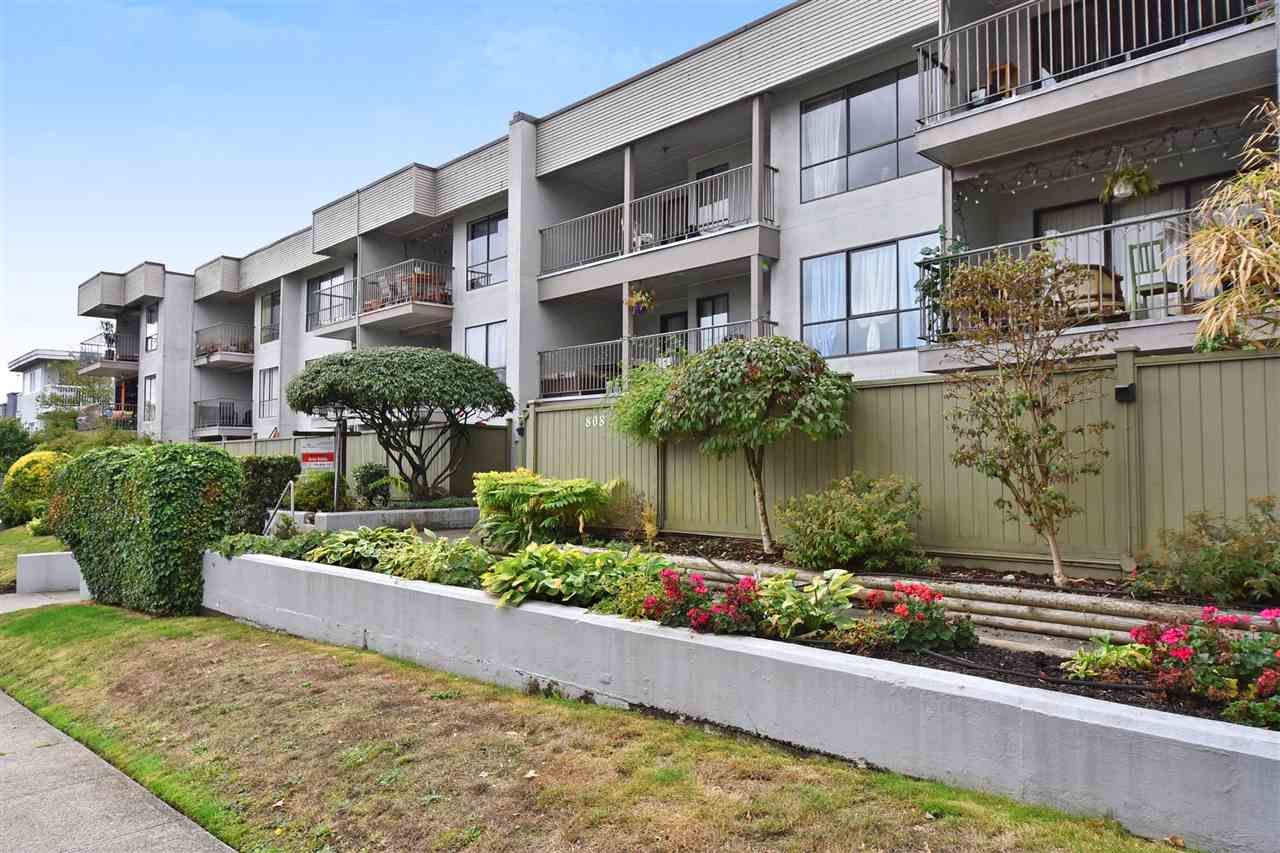 Main Photo: 107 808 E 8TH Avenue in Vancouver: Mount Pleasant VE Condo for sale in "Prince Albert Court" (Vancouver East)  : MLS®# R2429949