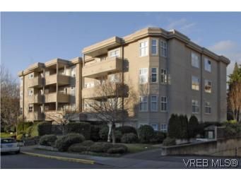 Main Photo: 301 1580 Christmas Ave in VICTORIA: SE Mt Tolmie Condo for sale (Saanich East)  : MLS®# 489978