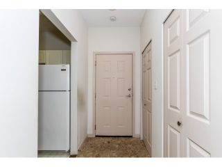 Photo 3: 109 4738 53 Street in Ladner: Delta Manor Condo for sale in "SUNNINGDALE ESTATES" : MLS®# V1124508