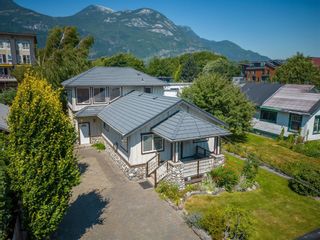Photo 2: 37767 SECOND Avenue in Squamish: Downtown SQ House for sale : MLS®# R2752159