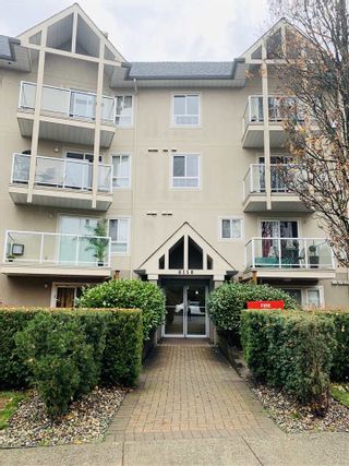 Photo 2: 214 8110 120A Street in Surrey: Queen Mary Park Surrey Condo for sale in "MAIN STREET" : MLS®# R2420946