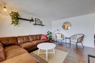 Photo 3: 3407 Cedarille Drive SW in Calgary: Cedarbrae Semi Detached (Half Duplex) for sale : MLS®# A2125470