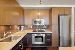 Photo 7: 302 W 1ST Avenue in Vancouver: False Creek Townhouse for sale in "FOUNDRY" (Vancouver West)  : MLS®# R2625350