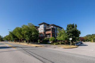 Photo 5: 401 6815 188 Street in Surrey: Clayton Condo for sale in "Compass" (Cloverdale)  : MLS®# R2712357