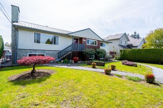 Photo 1: 6830 CURTIS Street in Burnaby: Sperling-Duthie House for sale (Burnaby North)  : MLS®# R2875138