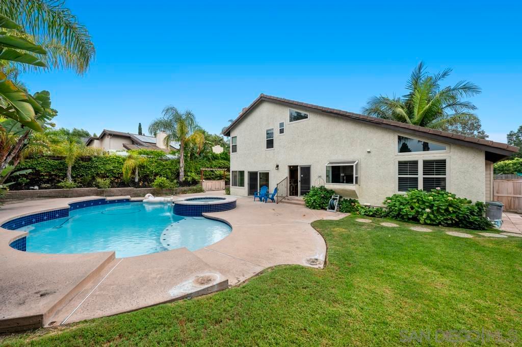 Main Photo: CARLSBAD SOUTH House for sale : 4 bedrooms : 2312 MARCA PLACE in Carlsbad