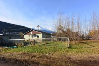 Photo 19: 1032 KING Street in Smithers: Smithers - Town House for sale (Smithers And Area (Zone 54))  : MLS®# R2429352