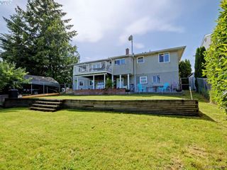 Photo 17: 1075 Gosper Cres in VICTORIA: Es Kinsmen Park House for sale (Esquimalt)  : MLS®# 788714