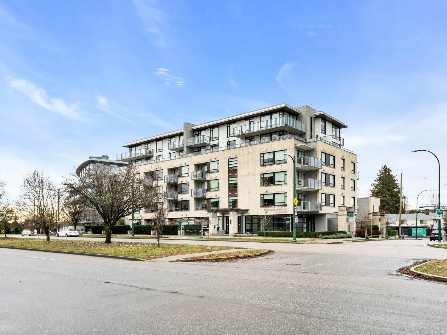 Main Photo: 506 5115 CAMBIE Street in Vancouver: Cambie Condo for sale (Vancouver West)  : MLS®# R2747132