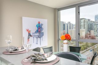 Photo 7: 806 1238 RICHARDS Street in Vancouver: Yaletown Condo for sale in "Metropolis" (Vancouver West)  : MLS®# R2151937