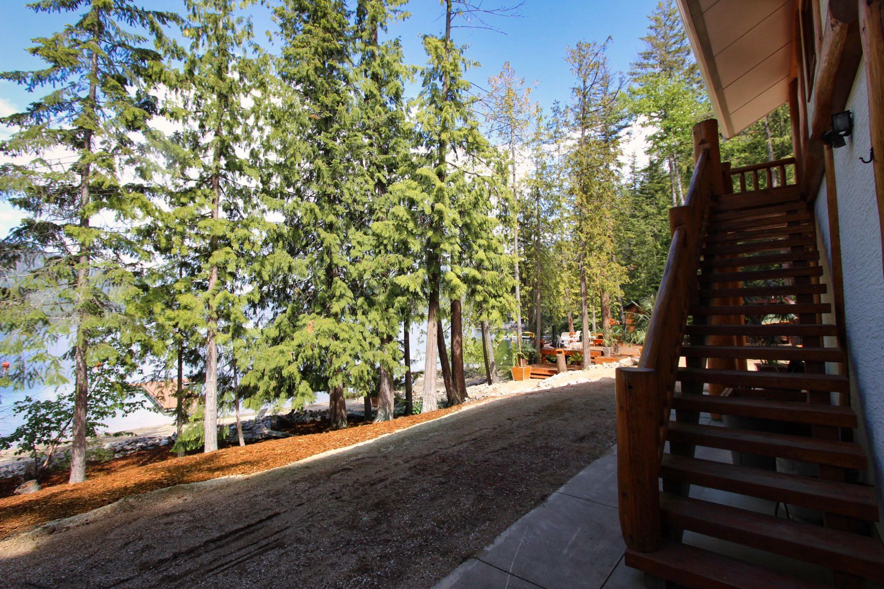 Photo 19: Photos: 6225 Armstrong Road in Eagle Bay: House for sale : MLS®# 10256552