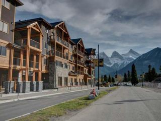Photo 1: 319 808 Spring Creek Drive: Canmore Apartment for sale : MLS®# A1220971