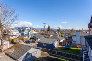 Photo 12: 1049 E 13TH Avenue in Vancouver: Mount Pleasant VE House for sale in "Mount Pleasant East" (Vancouver East)  : MLS®# R2235012